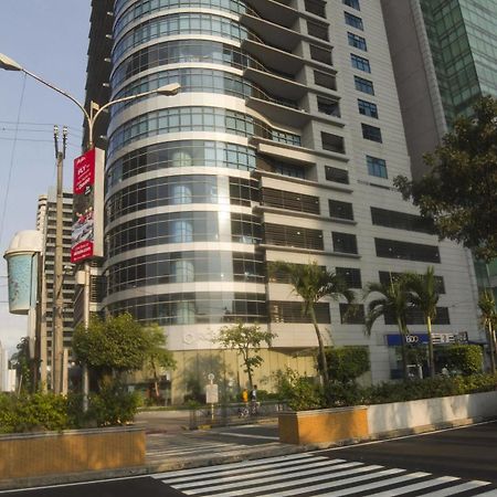 The Malayan Plaza Hotel Pasig City Exterior foto